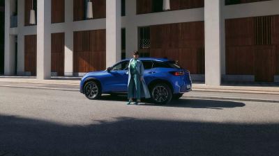 Lexus LBX fotoğraf 2
