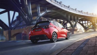 Toyota Yaris fotoğraf 2