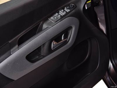 Citroen Berlingo fotoğraf 8