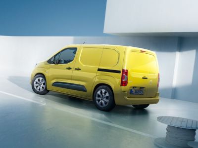 Opel Combo Cargo fotoğraf 2