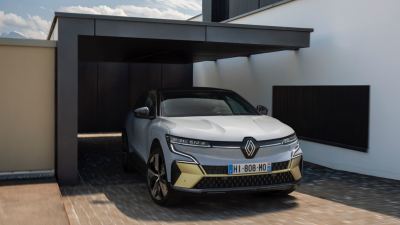 Renault Megane E-Tech fotoğraf 9