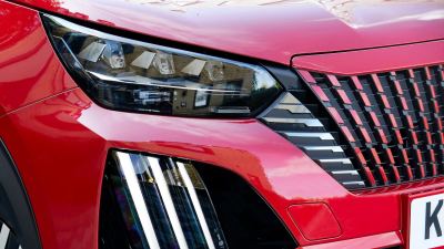 Peugeot 2008 fotoğraf 8