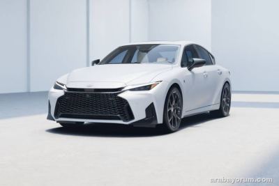 Lexus IS Benzinli Türkiye’de Satışta mı?