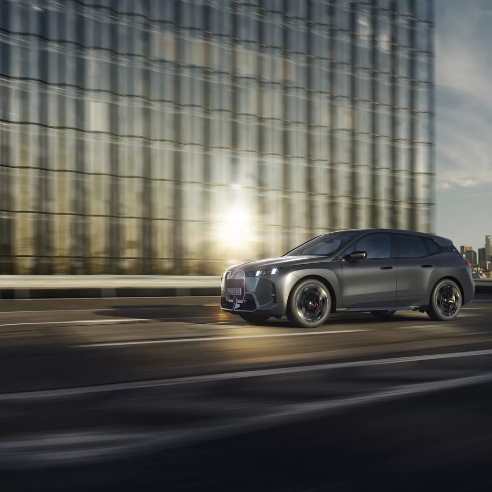 BMW iX