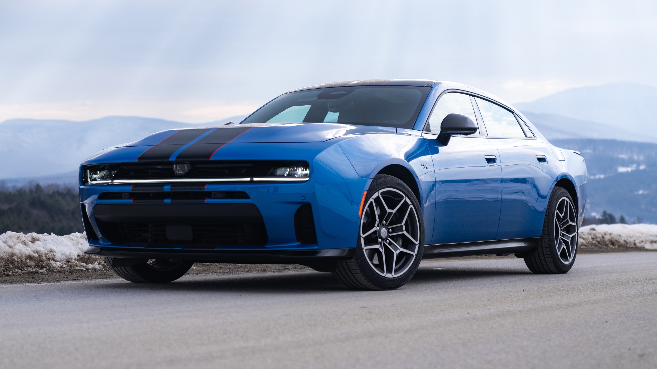 Dodge Charger Sixpack R/T İnceleme: 414 Beygir ve Türkiye Durumu