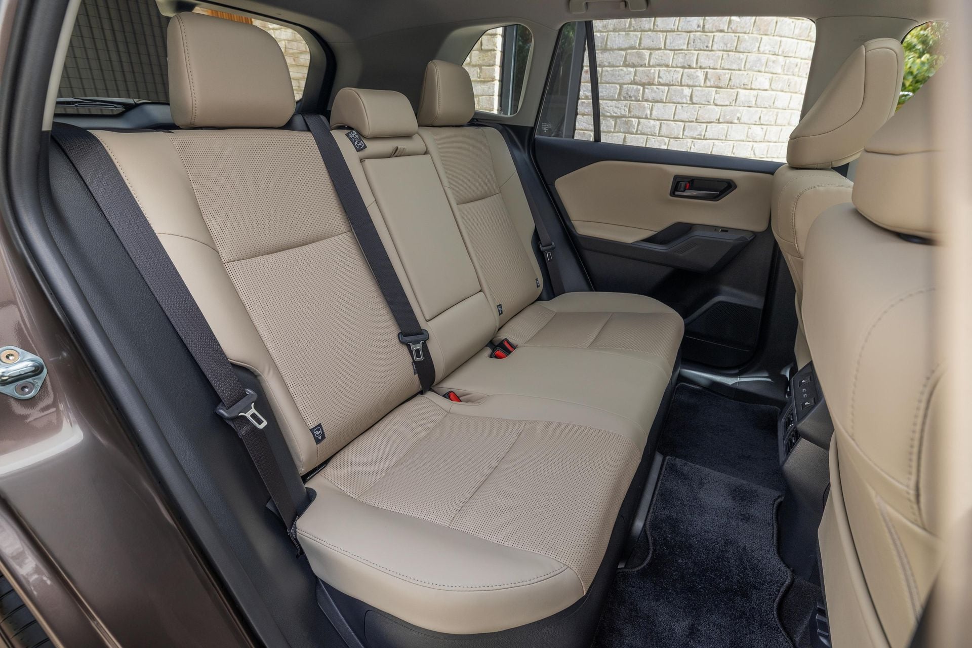 Toyota RAV4 Cruiser arka koltuklar