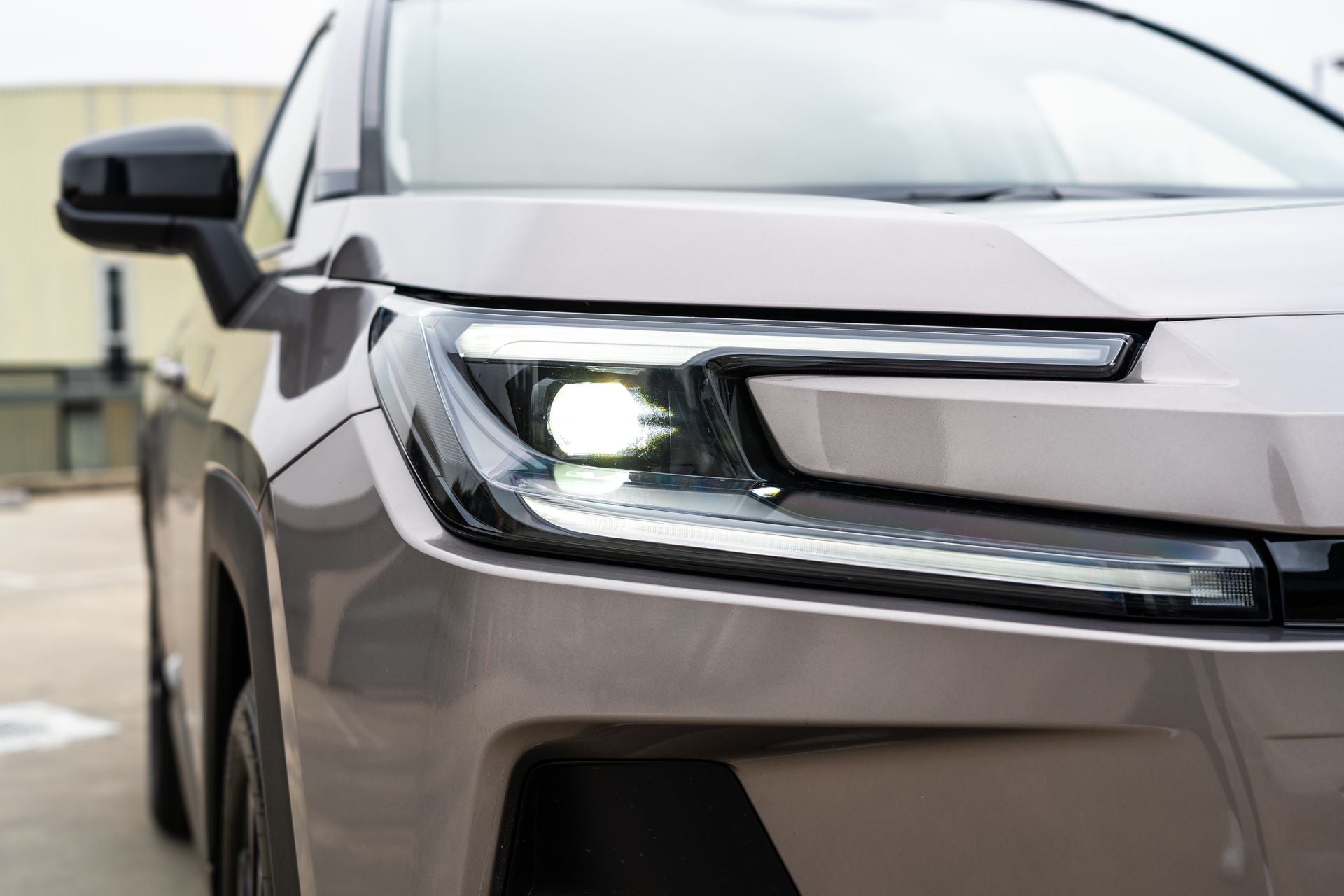 Toyota RAV4 Cruiser LED far tasarımı