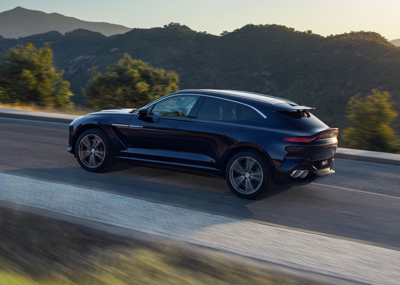 2027 Aston Martin DBX GT: Lüks SUV’de Performans ve Konfor Dengesi