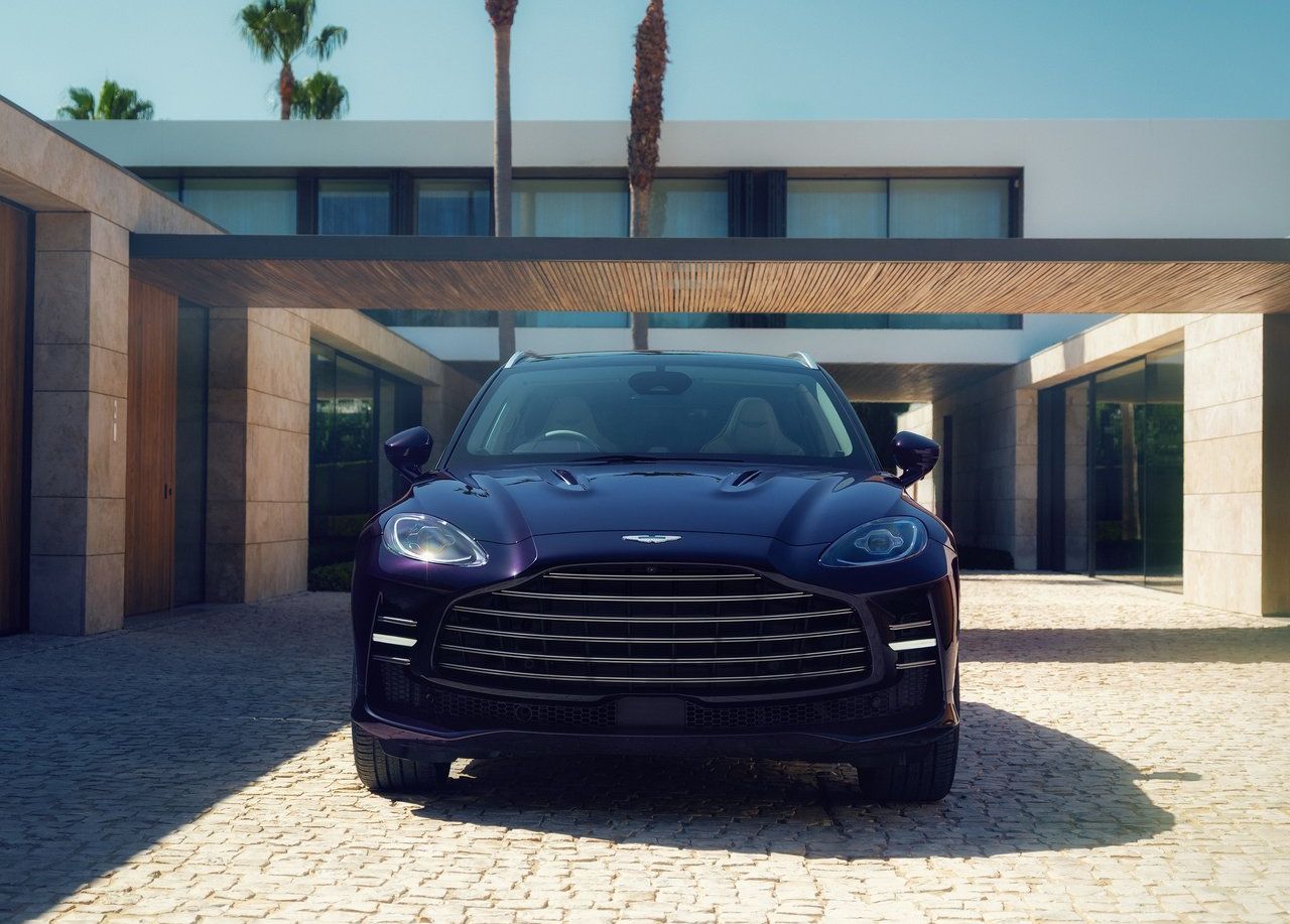 2027 Aston Martin DBX GT: Lüks SUV’de Performans ve Konfor Dengesi