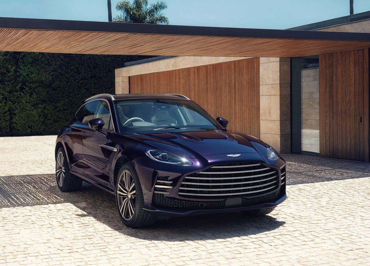 2027 Aston Martin DBX GT: Lüks SUV’de Performans ve Konfor Dengesi