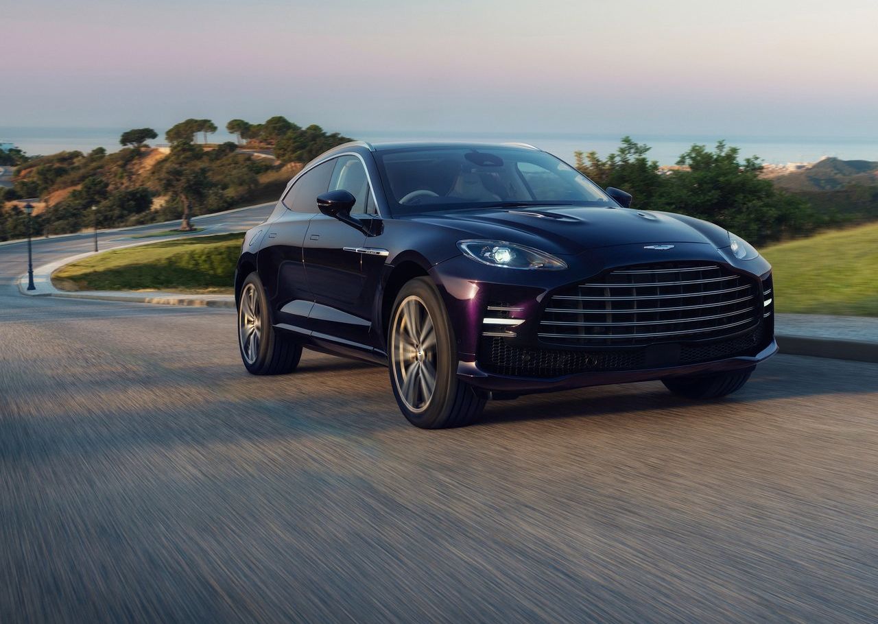 2027 Aston Martin DBX GT: Lüks SUV’de Performans ve Konfor Dengesi