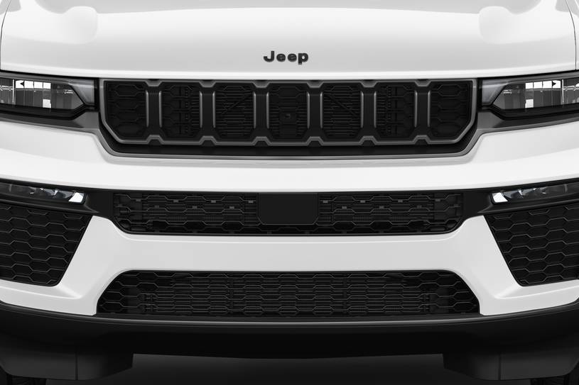 2027 Jeep Cherokee Trailhawk: Hibrit Kompakt SUV Araziye Hazır mı?
