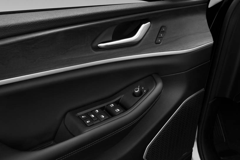 2027 Jeep Cherokee Trailhawk: Hibrit Kompakt SUV Araziye Hazır mı?