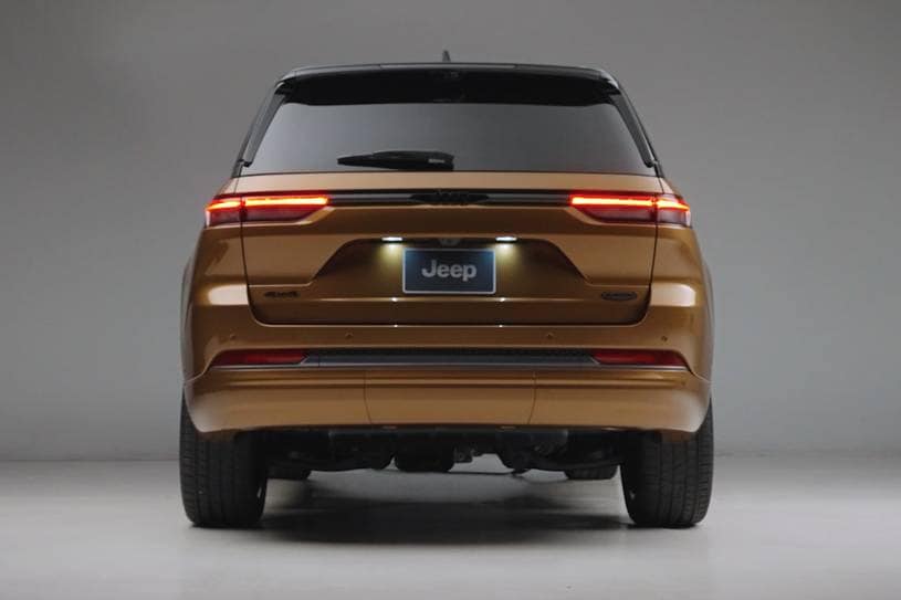 2027 Jeep Cherokee Trailhawk: Hibrit Kompakt SUV Araziye Hazır mı?