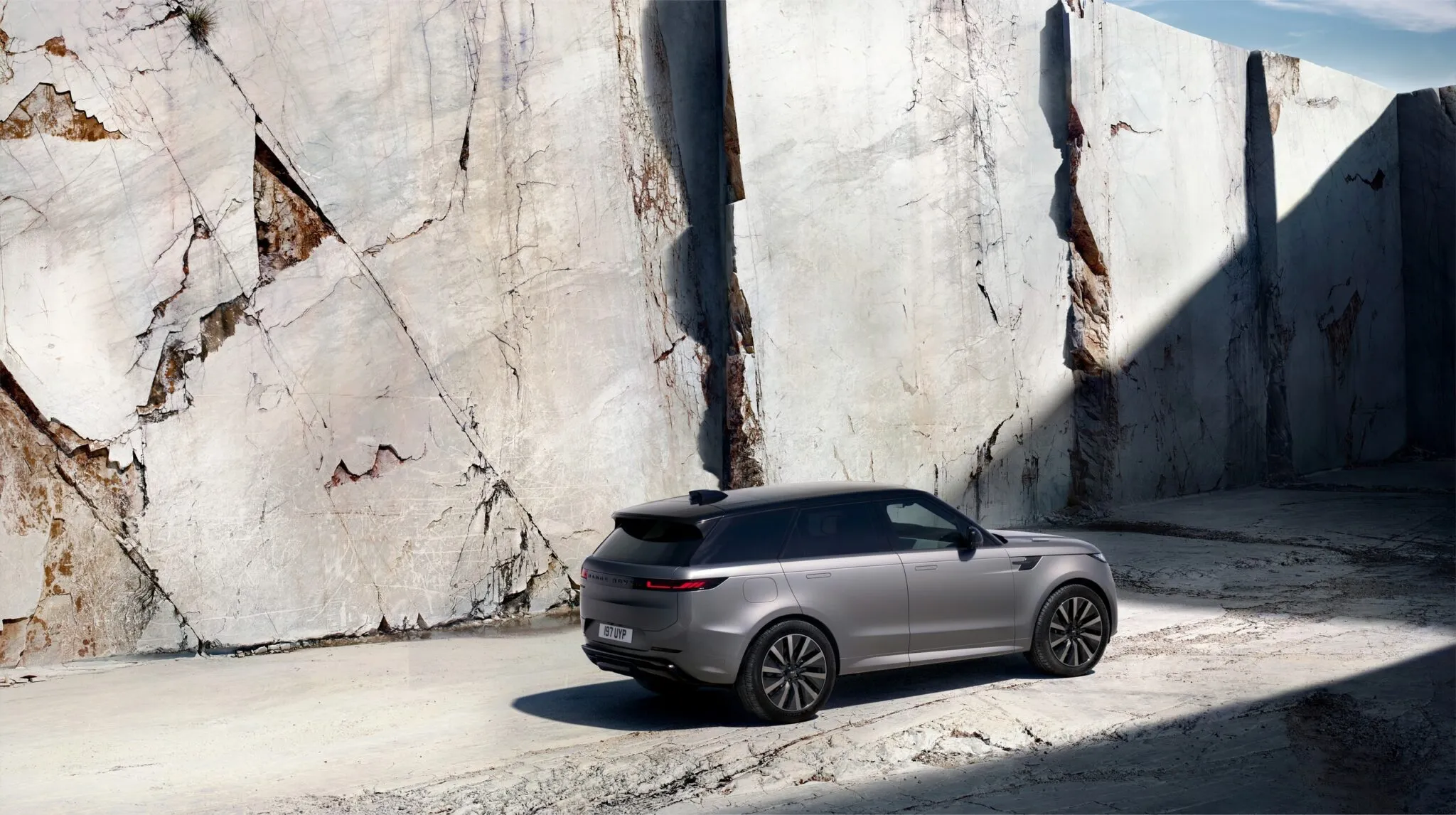 Range Rover Sport Electric performans odaklı gövde