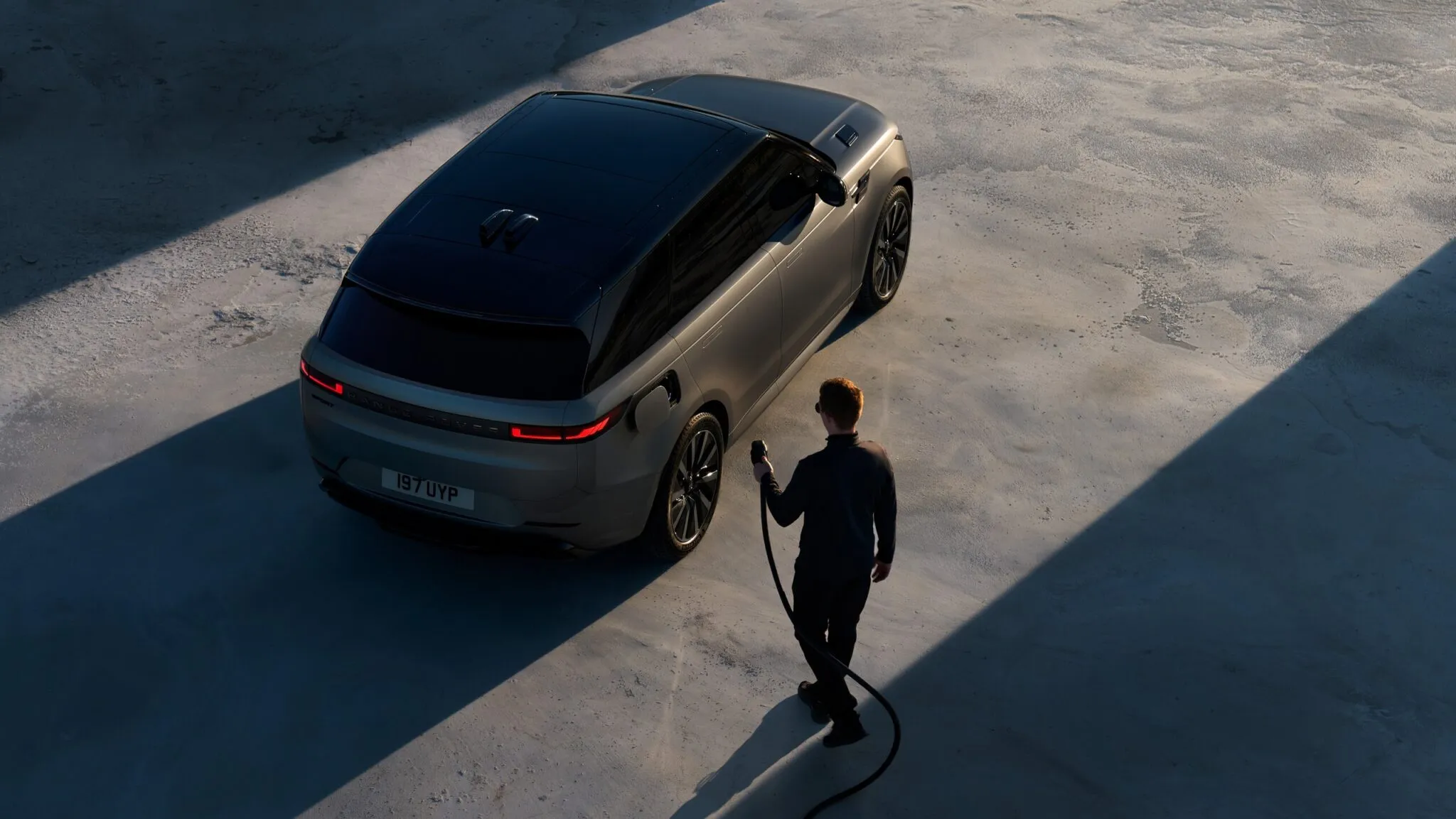 Range Rover Sport Electric zorlu arazide