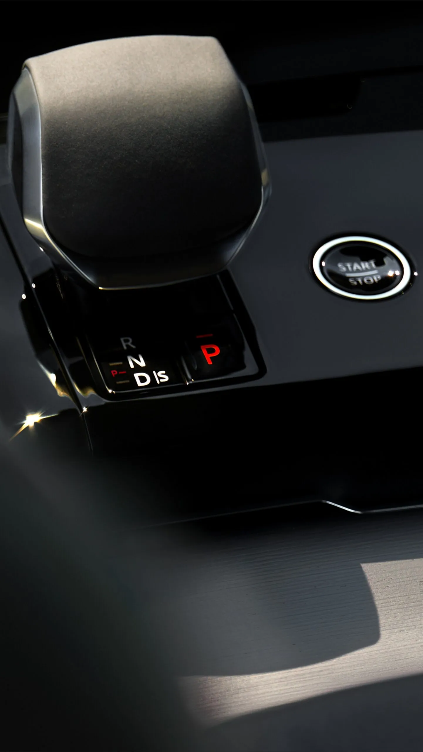 Range Rover Sport Electric Türkiye kullanımına uygun lüks SUV görünümü