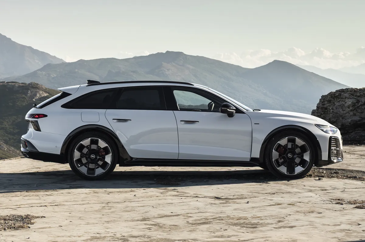 Audi A6 allroad yan profil ve tavan rayları
