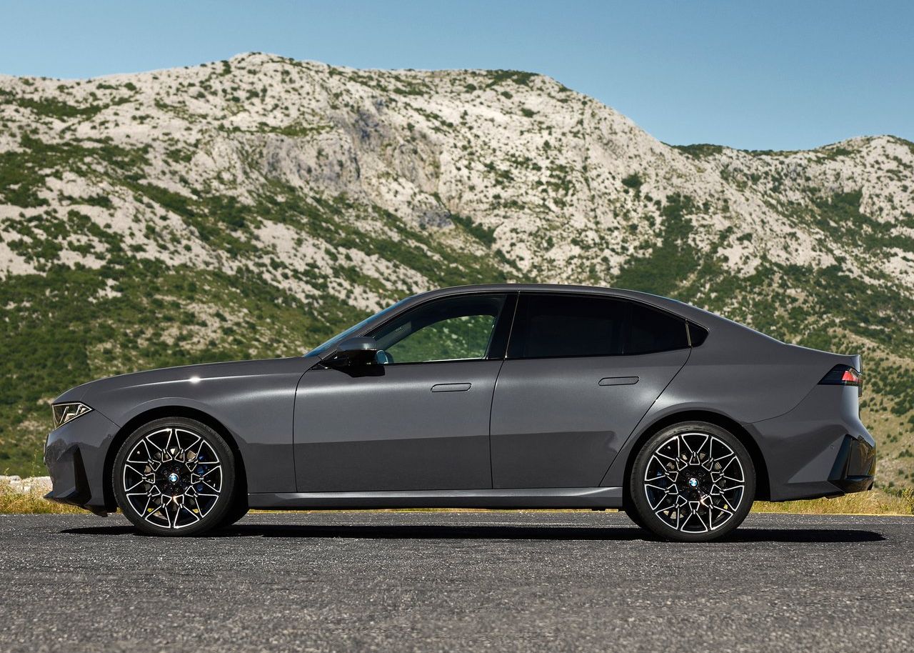 2027 BMW 3 Serisi Türkiye’ye Gelecek mi? Yeni Kasa ve Motorlar 2027 BMW 3 Serisi dış cephe