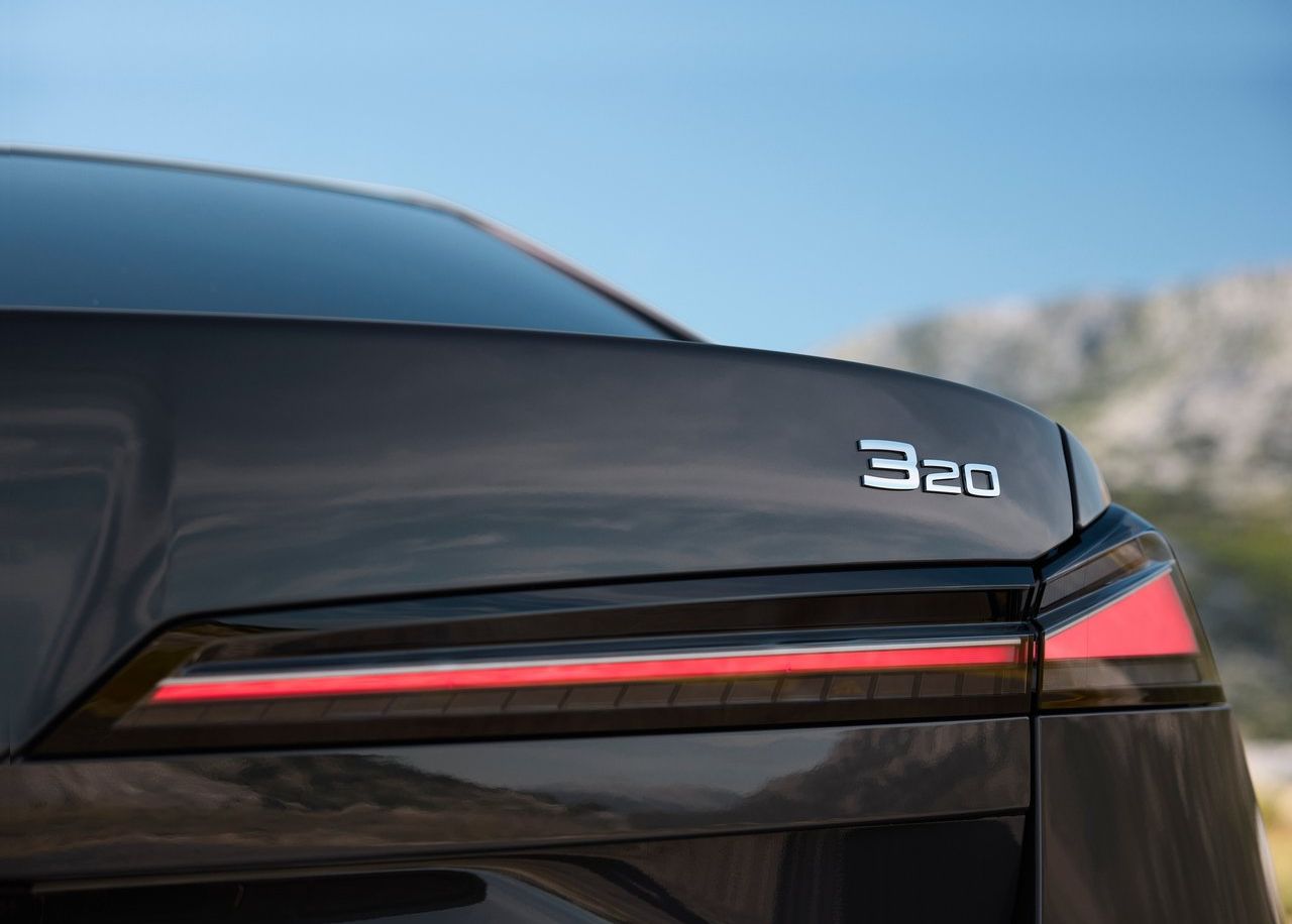 2027 BMW 3 Serisi Türkiye’ye Gelecek mi? Yeni Kasa ve Motorlar 2027 BMW 3 Serisi iç mekân ve detay görünümü 24
