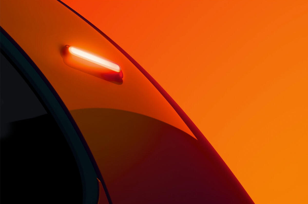 Yeni elektrikli Citroën 2CV gövde teaserı