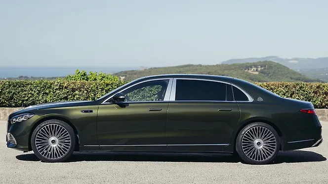 Mercedes-Maybach S-Serisi yan profil görünümü