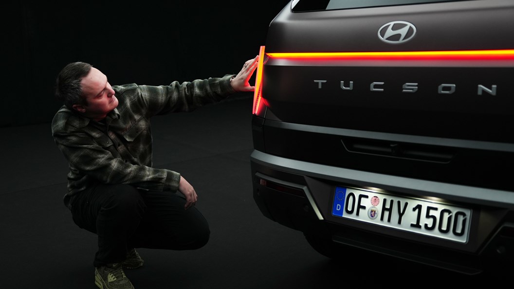 2027 Hyundai Tucson arka yazı ve stop lambası