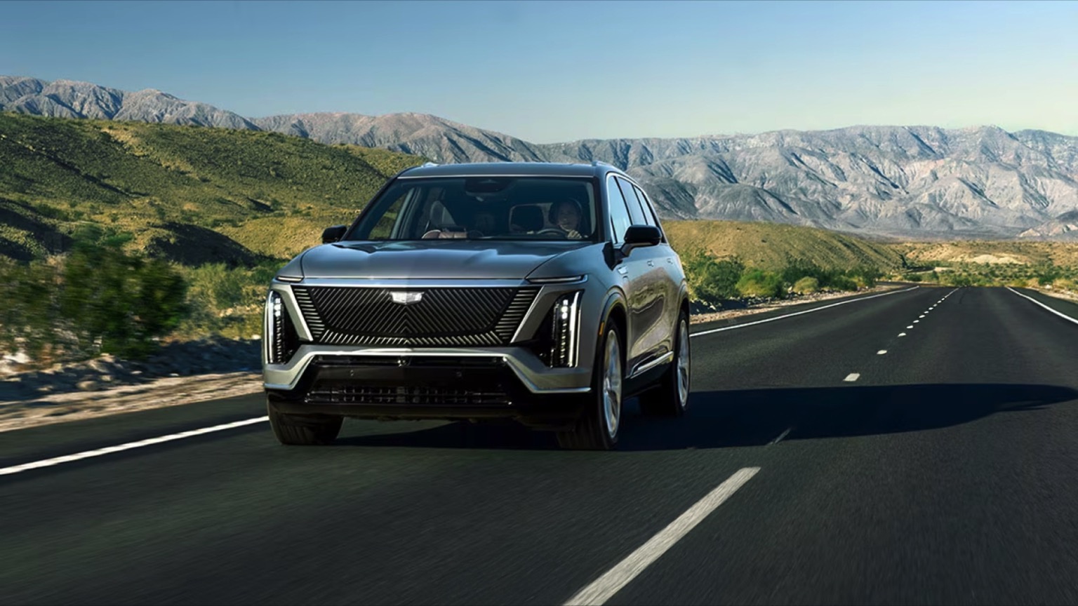 Cadillac Vistiq AWD fotoğraf 4 Cadillac Vistiq AWD fotoğraf 4