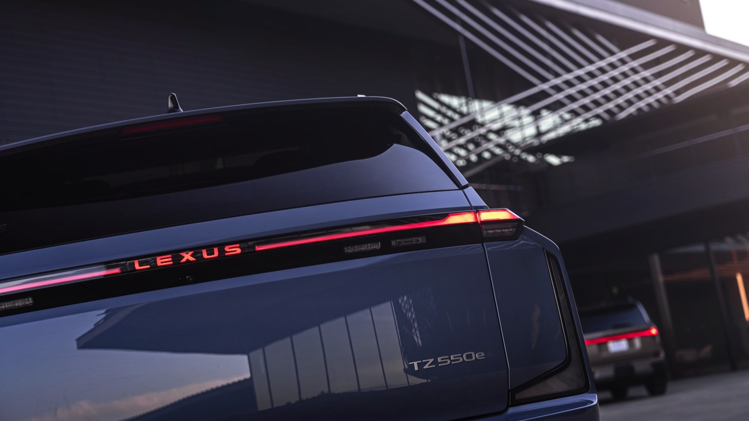 Lexus TZ 450e Standard Range Türkiye’ye Gelecek mi? 6 Kişilik SUV Lexus TZ arka yolcu ve üçüncü sıra kabini