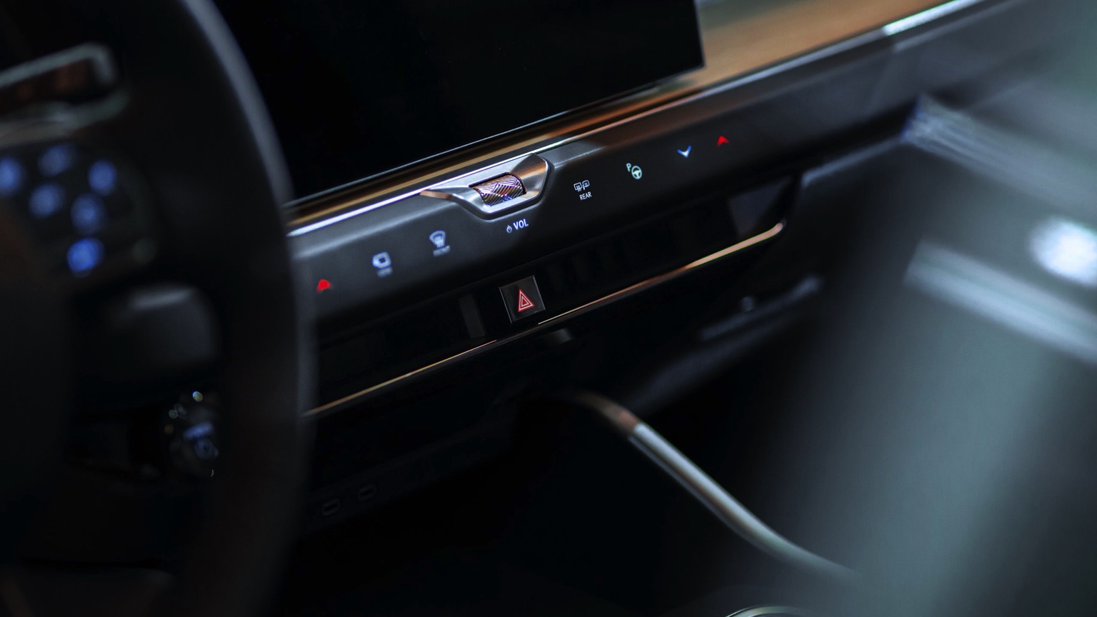 Lexus TZ 450e Standard Range Türkiye’ye Gelecek mi? 6 Kişilik SUV Lexus TZ ikinci sıra kaptan koltukları