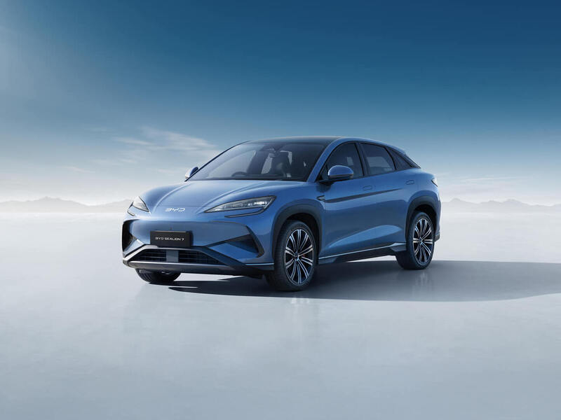 BYD Sealion 7