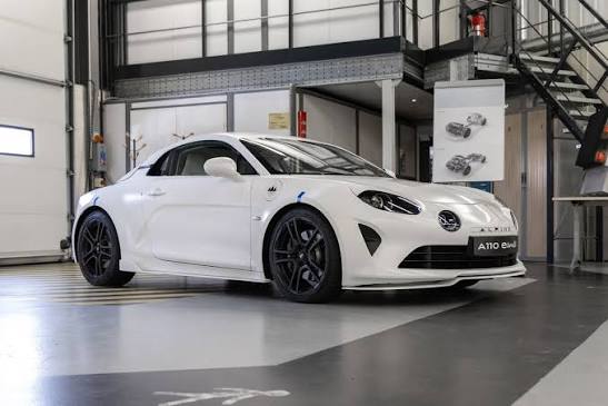 Alpine A110 E-ternité