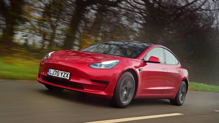 Tesla Model 3 fiyatı